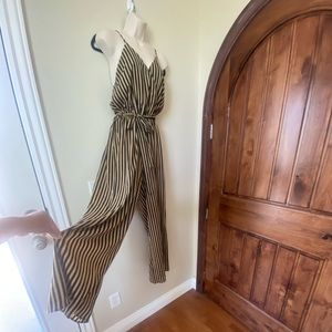 Gold and black striped romper jumpsuit Women’s L spaghetti strap wide leg jumper